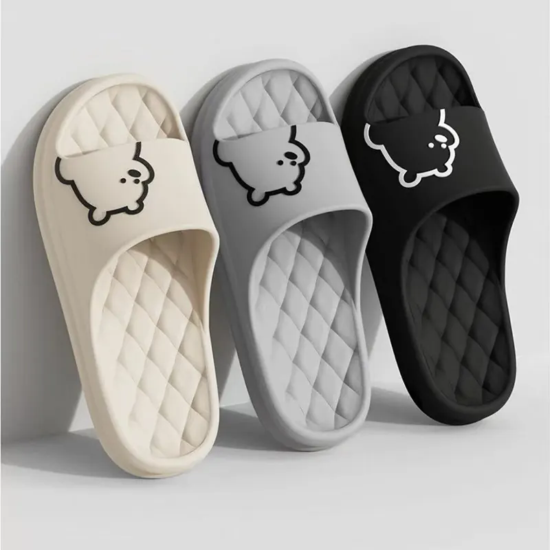 Perché le graziose pantofole a forma di orsetto stanno diventando un must per la vita domestica accogliente?